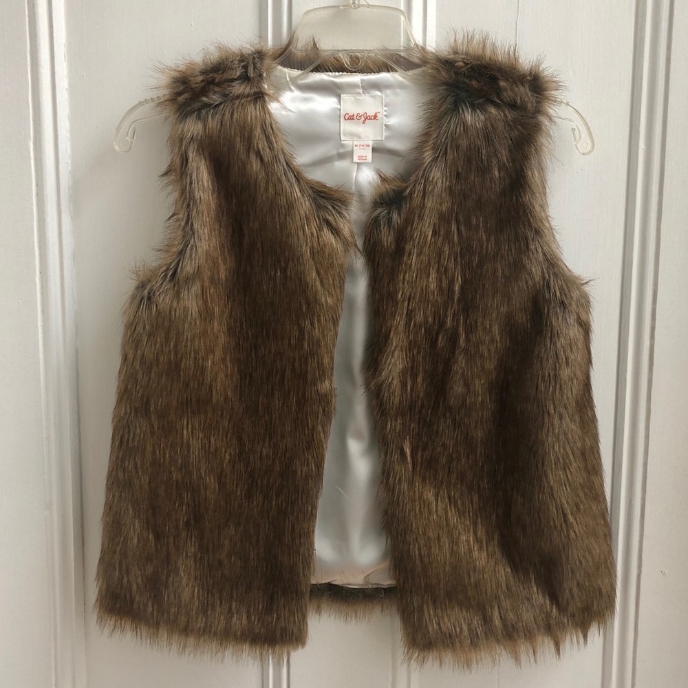 Cat & Jack Brown Faux Fur Vest